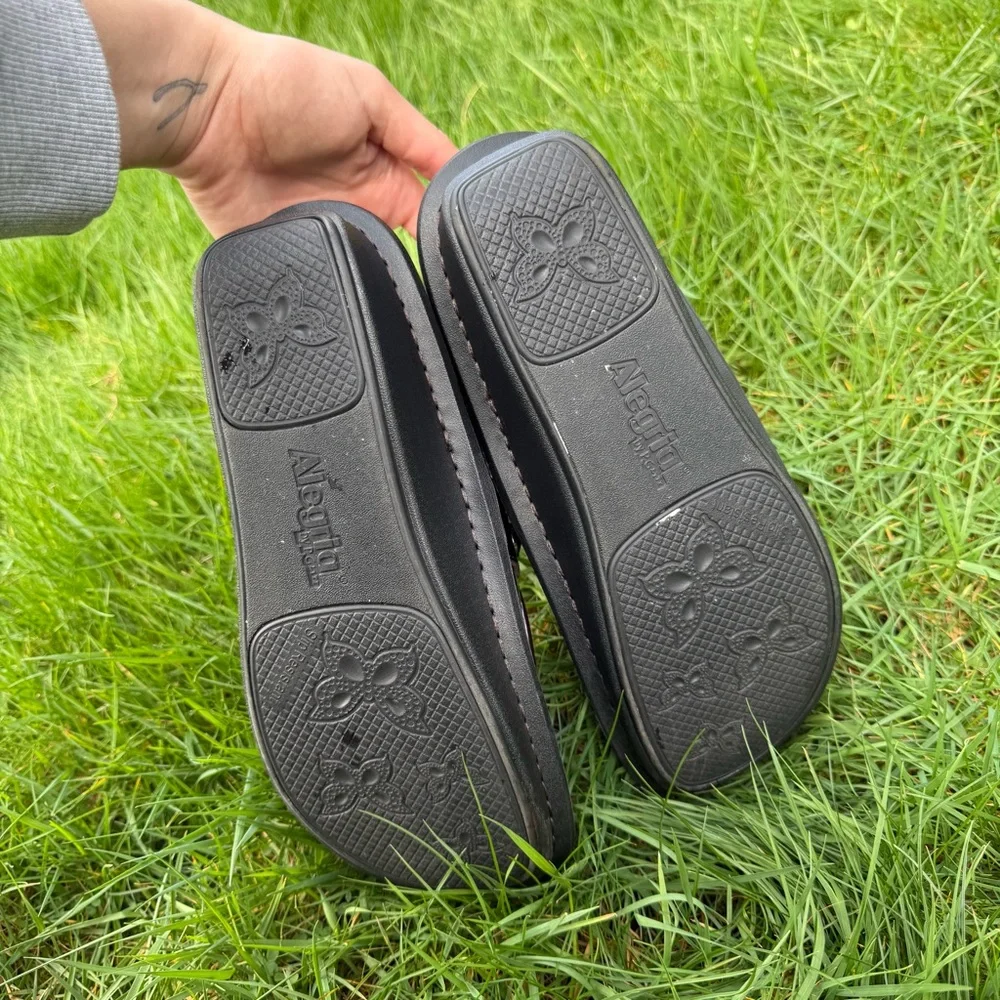 Rare Alegria by PG Lite Black Patent Studded "Rocker" Loafers - Picture 6 of 7